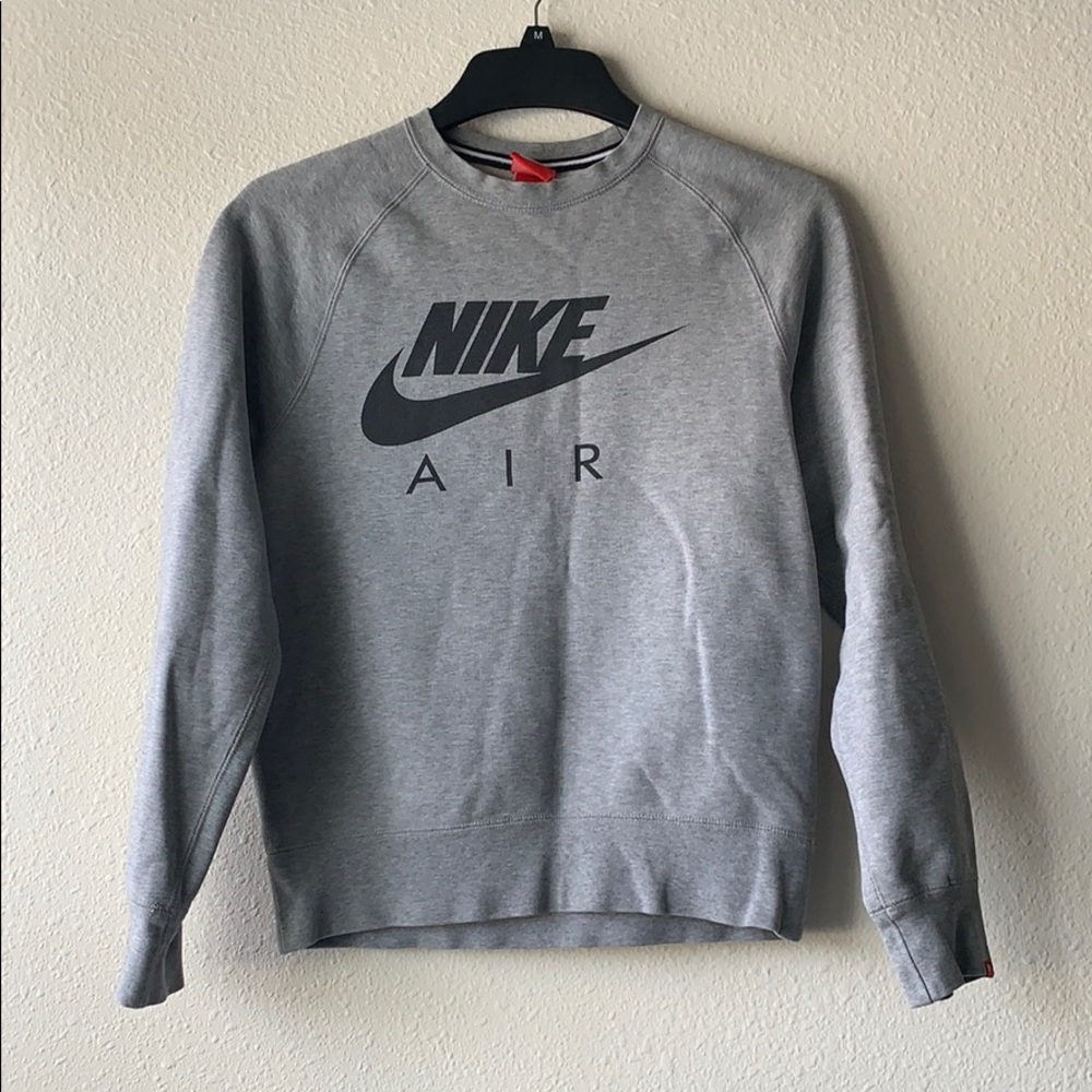 Nike Crewneck sweatshirt!!